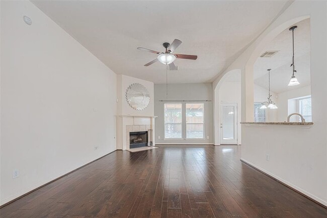 Building Photo - 14111 Norgrove Ct