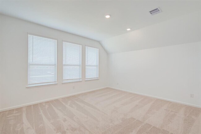 Building Photo - 2223 Rustboro Dr