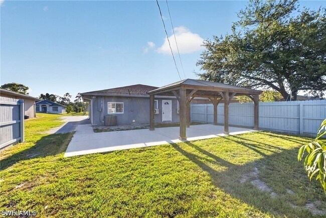 Building Photo - 2400 55th Terrace SW