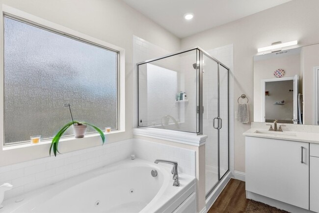 Building Photo - 6329 Mason Ct