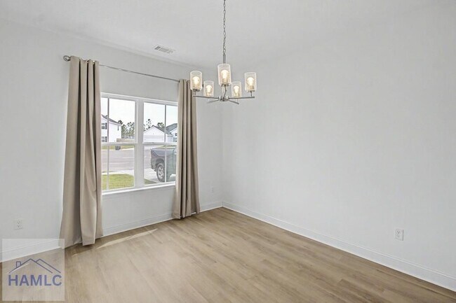 Building Photo - 76 St John's Ct