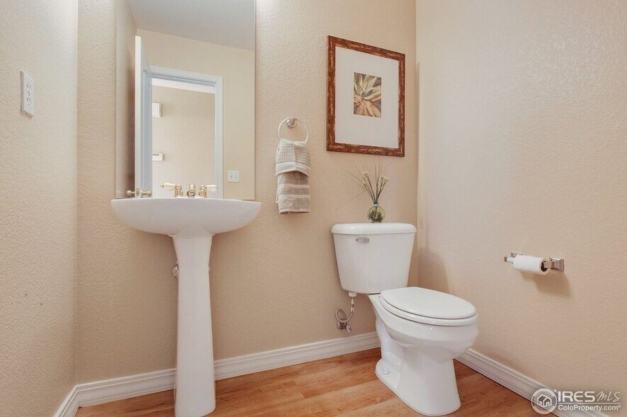 Building Photo - 1419 Red Mountain Dr