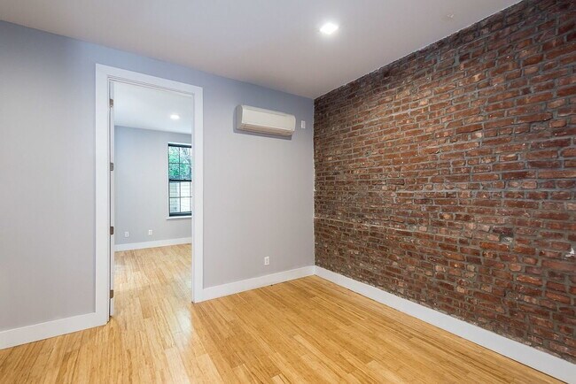Building Photo - "Charming 3-Bedroom Brooklyn Retreat with ...