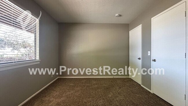 Building Photo - 14207 Sky View Ln