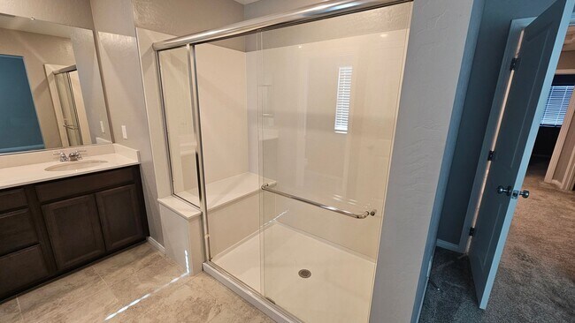 Building Photo - COMING SOON!  AWESOME SUMMERLIN TOWNHOME!