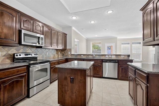 Building Photo - 4536 Fern Valley Dr