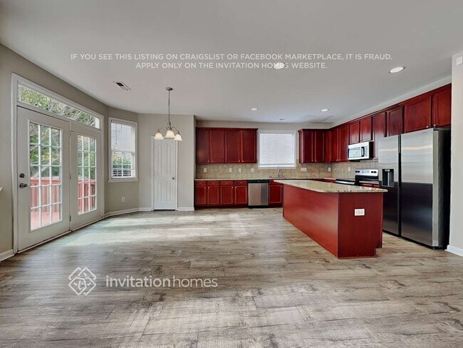 Building Photo - 716 Weathervane Dr