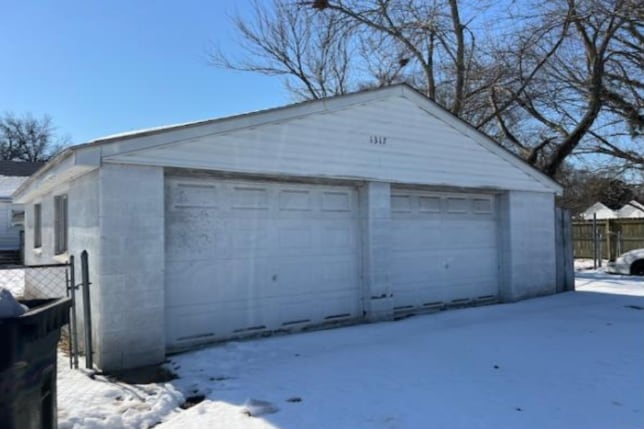 Building Photo - 1317 Oakwood Ave