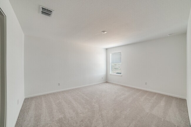 Building Photo - 5202Morgan Crest