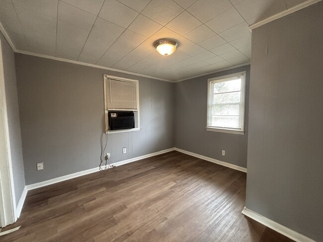 Building Photo - 108 Pitt St