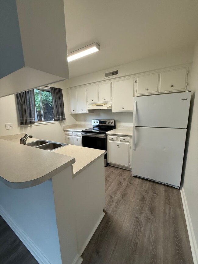 Building Photo - 615 Rancheria Dr