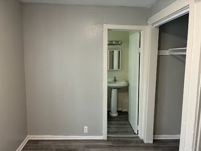 Building Photo - 1532 South 13th Street