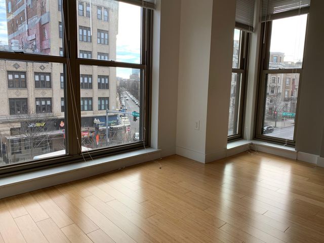Primary Photo - 1084 Boylston St