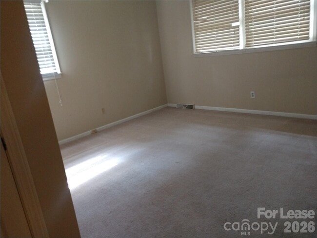 Building Photo - 10115 Elmsbrook Ln