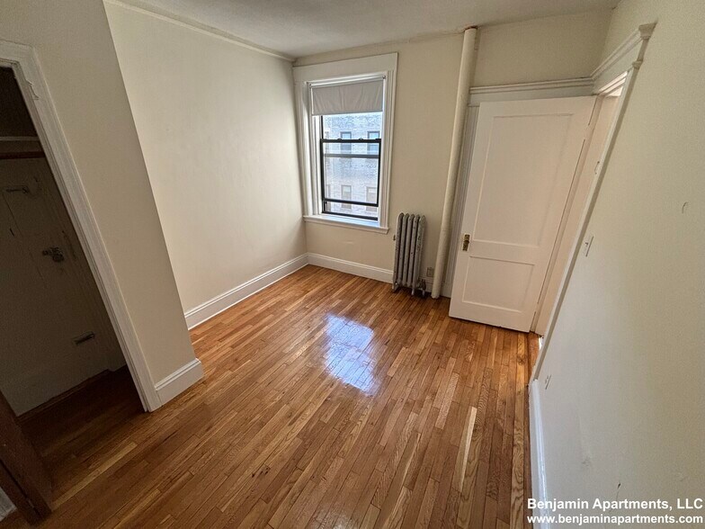 Building Photo - 1263 Commonwealth Ave