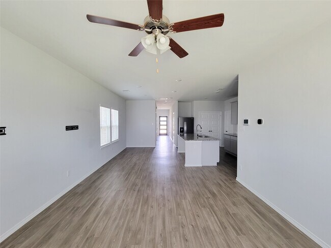 Building Photo - 23330 Kinsfolk Dr