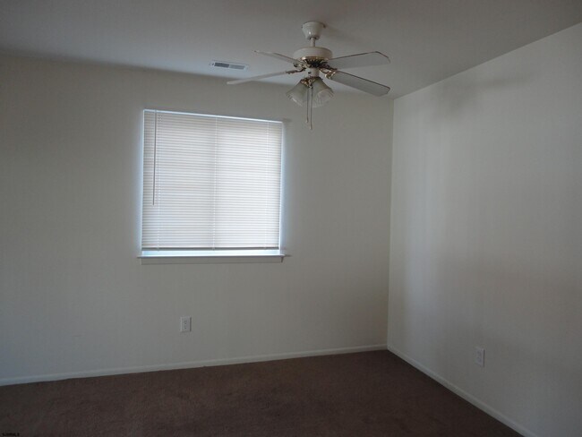 Building Photo - 2461 Arbor Ct