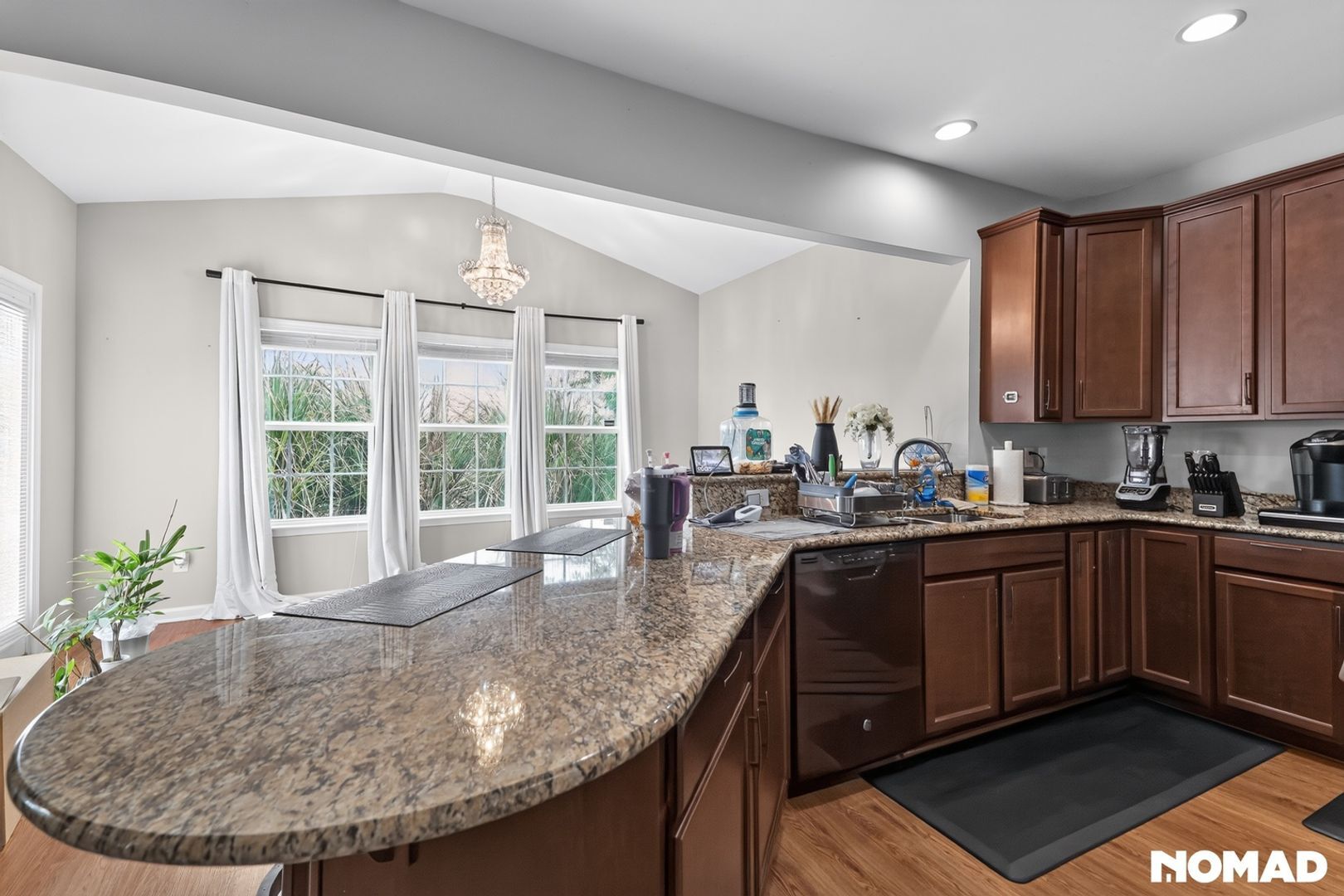 Building Photo - 676 Twisted Oak Ct