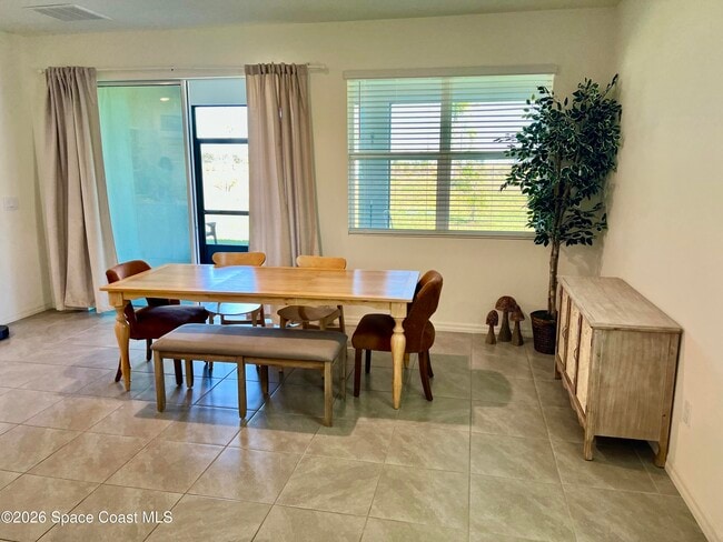 Building Photo - 1525 Criswell Ln SE