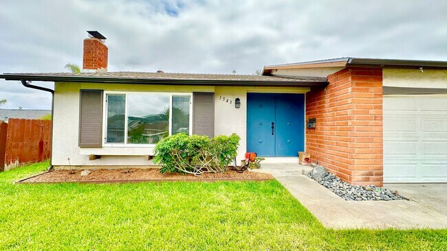 Building Photo - Beautifully Remodeled Single Story just of...