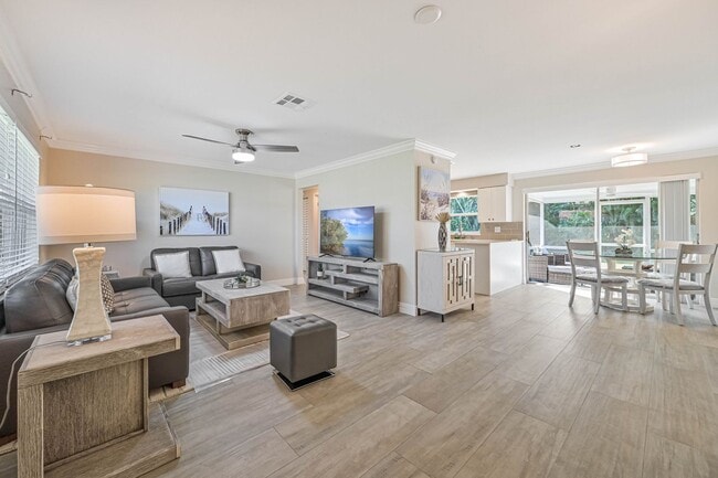 Building Photo - ** Charming Villa in Bonita Springs ~ Completely Renovated ~ Furnished ~ 1 Car Garage **