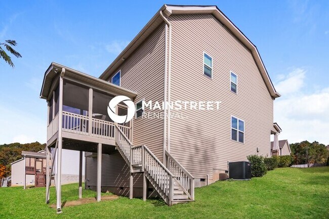 Building Photo - 4 Bedroom Pet-Friendly Home in FRANKLINTON...