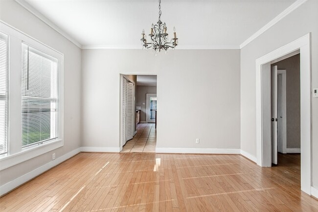 Building Photo - 5459 Miller Ave