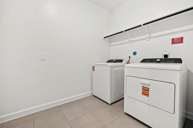 Building Photo - 2635 Wastelbread Ln