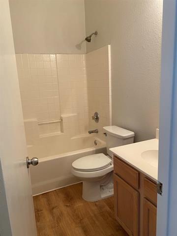 Building Photo - 116 Lipan St