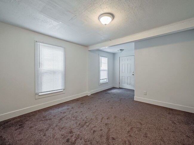 Building Photo - Beautifully Updated 4-Bedroom Home in the Heart of Ypsilanti