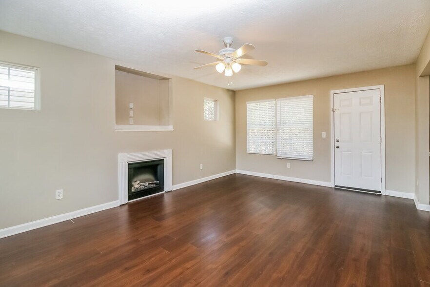 Building Photo - 130 Chandler Fields Dr