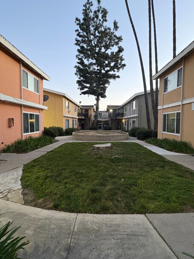 Building Photo - 10007 Sepulveda Blvd