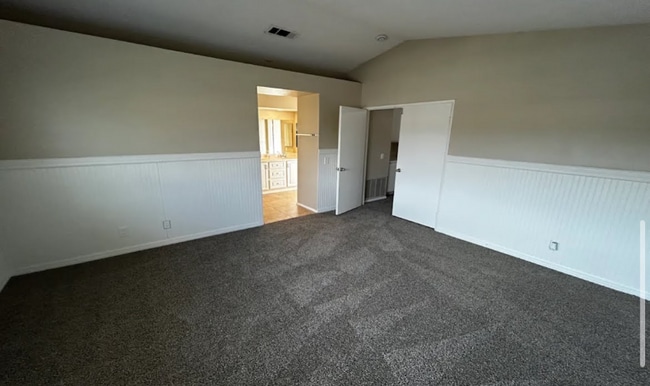 Building Photo - 11341 Rancho La Brea Dr