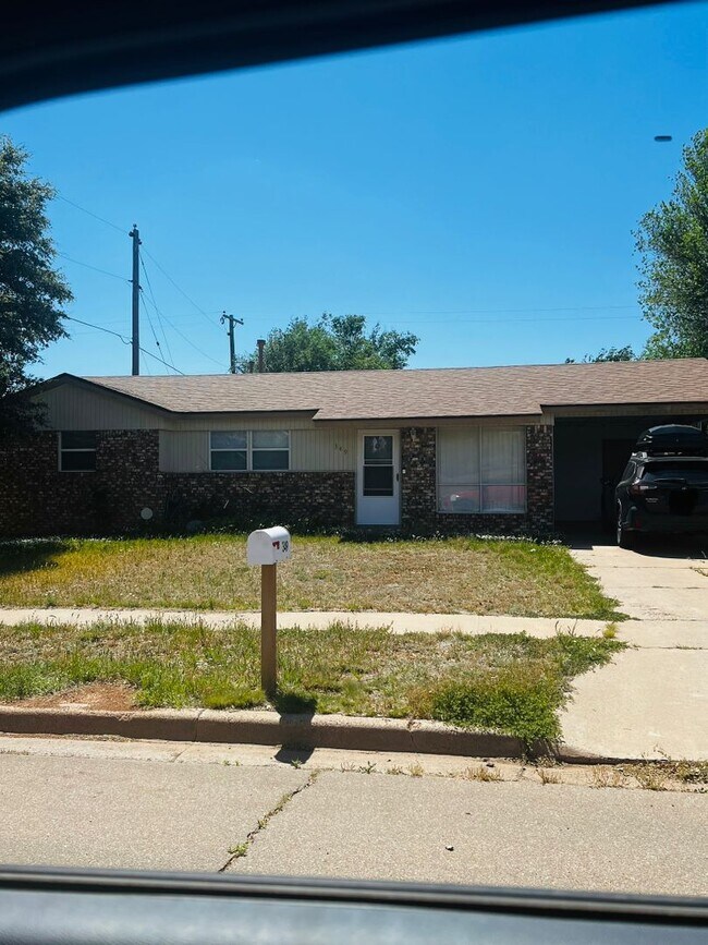 Primary Photo - 349 Circle Dr