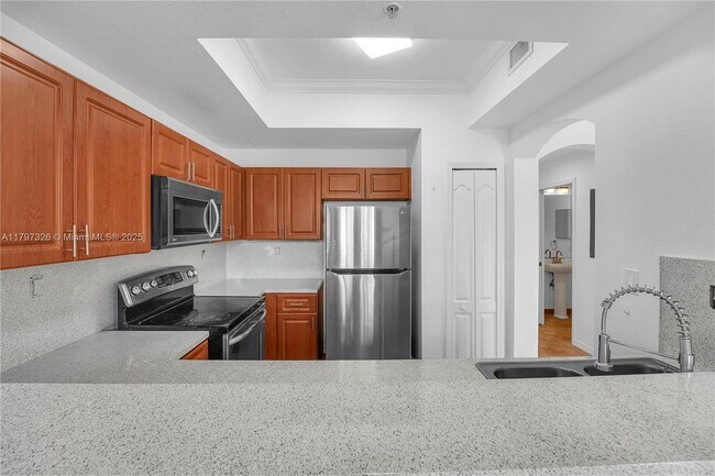 Building Photo - 8858 W Flagler St