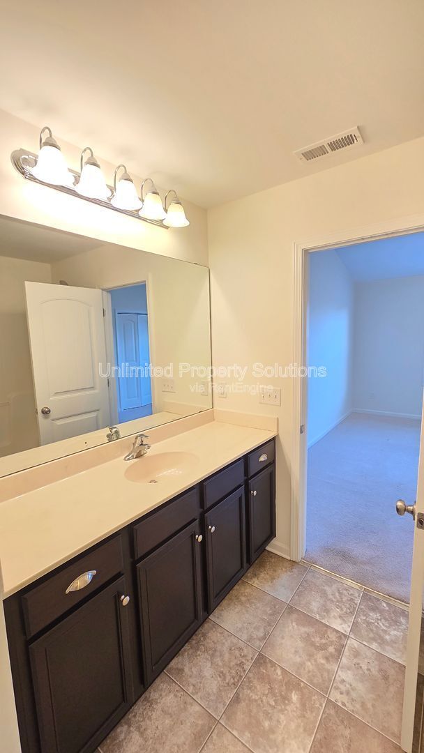 Building Photo - 4643 Andros Ln