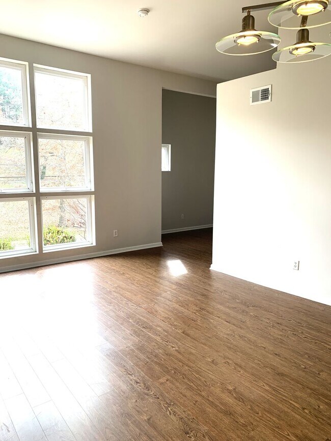Building Photo - HIghlands/Crescent Hill area 2 bedroom