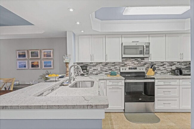 Building Photo - 890-A1A A1A Beach Blvd