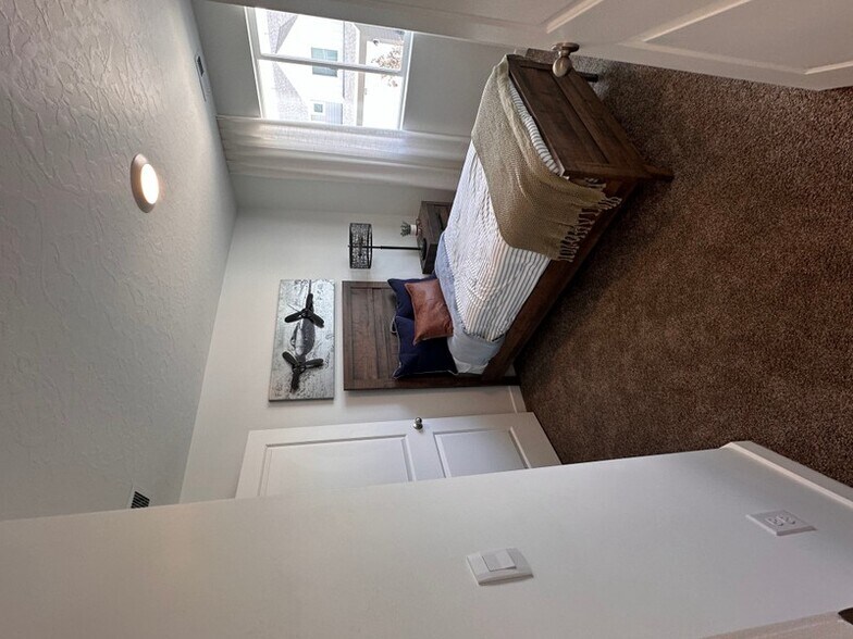 Building Photo - 907 S Sea Horse Ct