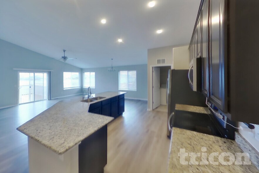Building Photo - 6748 Lamine Dr