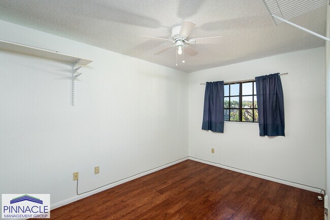 Building Photo - 91-1036 Kaiau Ave #10G