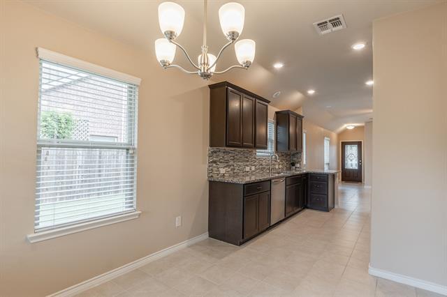 Building Photo - 9820 Diamondback Ln