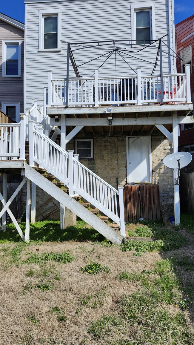 Stairs to deck from backyard and parking - 2451 Riverside Dr