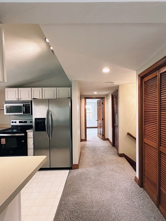 Building Photo - 44 Elm St