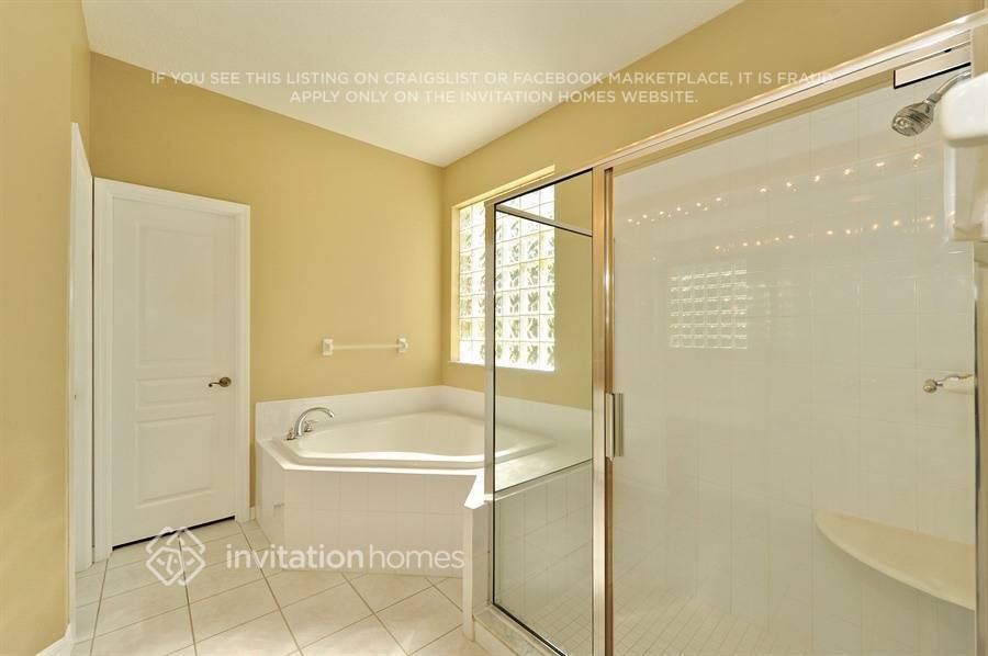 Building Photo - 18914 Maisons Dr