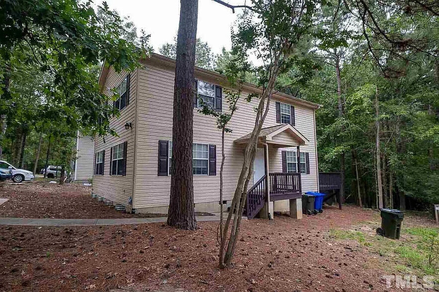 Primary Photo - Room in House on Forsyth Dr