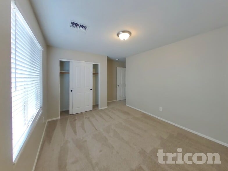 Building Photo - 305 W Angus Rd