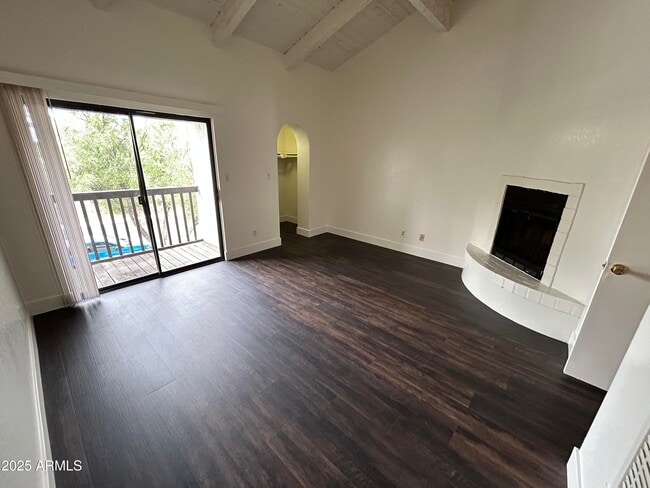 Building Photo - 1702 E Ocotillo Rd