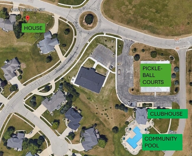 Building Photo - 4166 Del Mar Dr SW