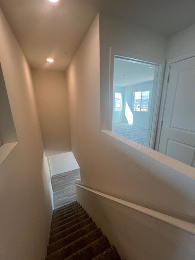 Building Photo - Brand new 4 Bedroom Smart Solar Home in Am...